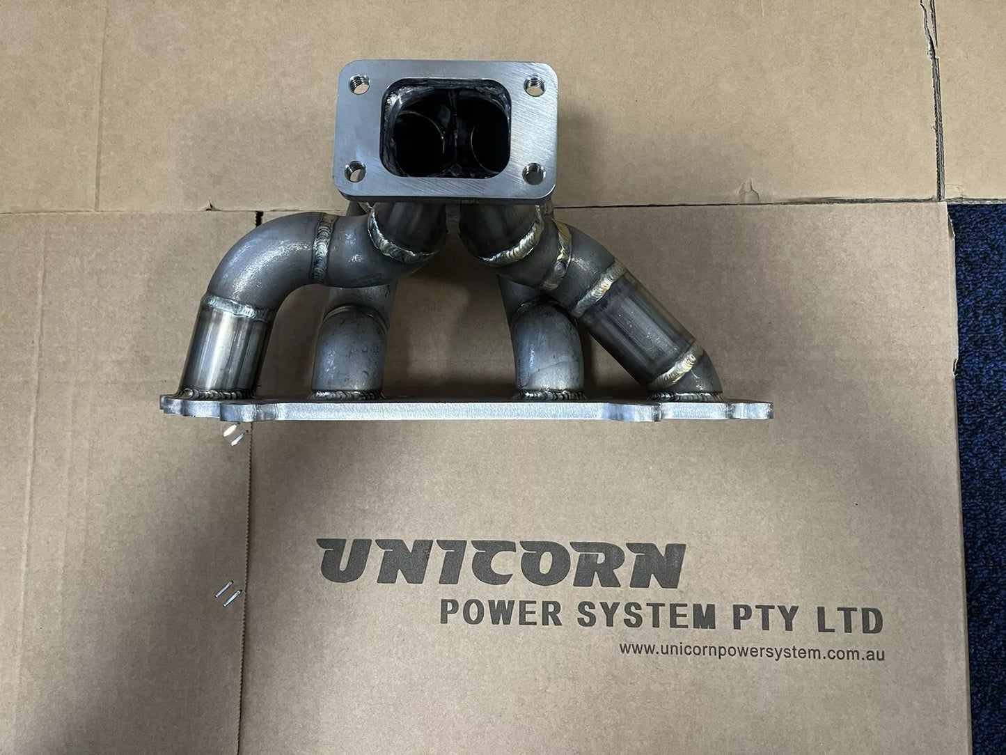 Top Mount T2 Turbo Exhaust Manifold for Toyota Tacoma / Hilux Vigo 2TR-FE 2.7L Engine